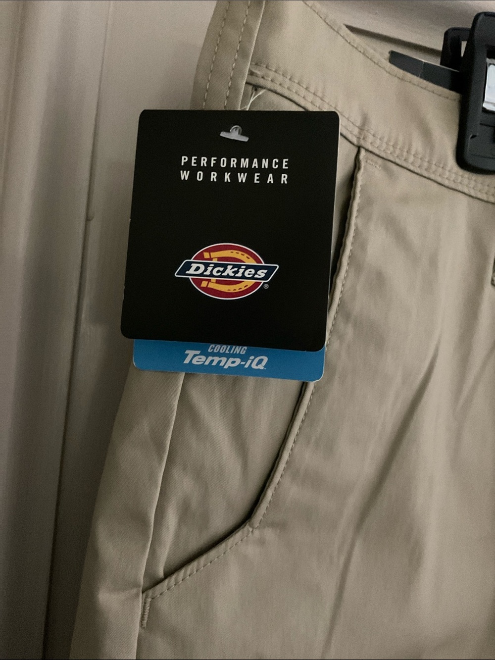 Dickies Beige/Sand , cooling temp IQ , size 36 Shorts - Picture 2 of 9